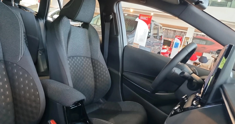 Toyota Corolla cena 122900 przebieg: 5, rok produkcji 2023 z Warszawa małe 106